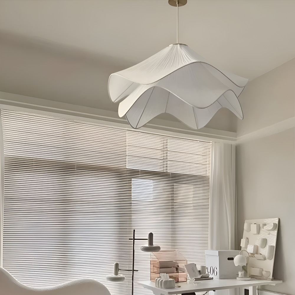 Lampe suspendue Japandi en tissu en forme de fleur