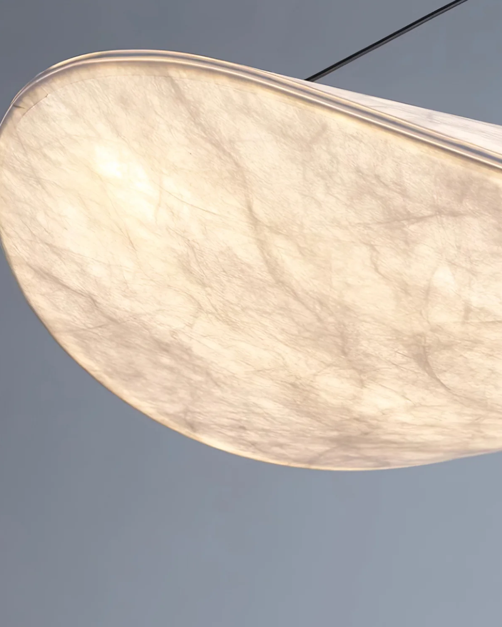 Lampe Japandi Subtile avec Effet d'Éclipse Lumineuse