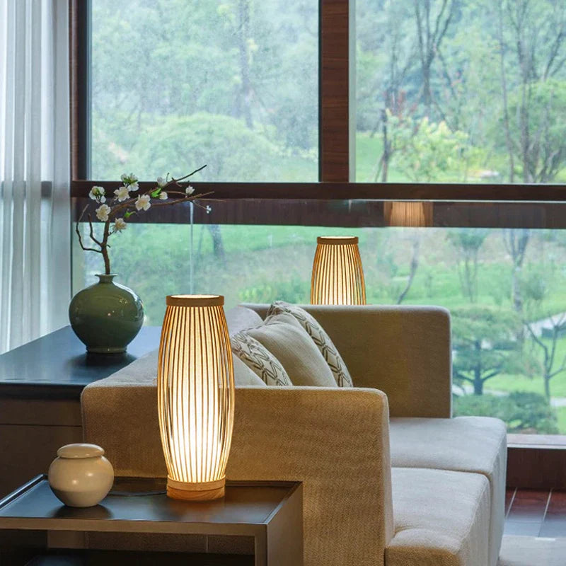 Lampe de table en bambou et bois – design japonais pour un éclairage apaisant