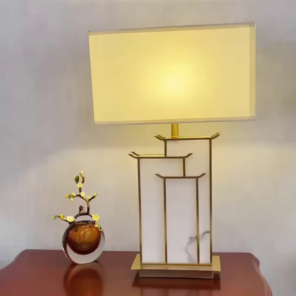 Lampe de table avec abat-jour rectangulaire et structure en cadre