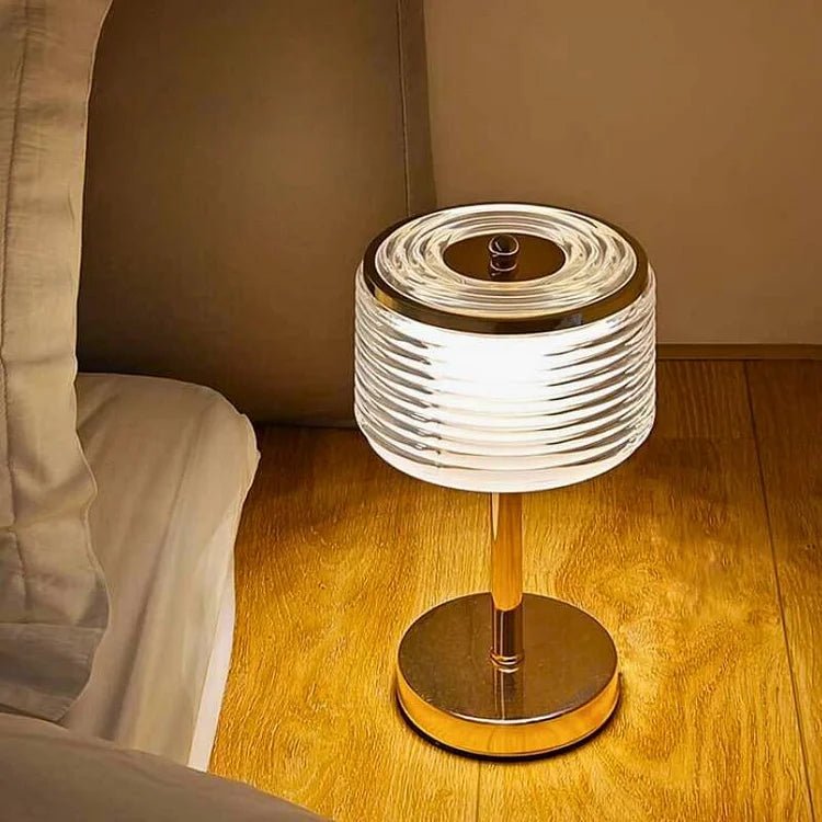 Lampe de table à anneau LED en or – design élégant avec abat-jour à plusieurs couches