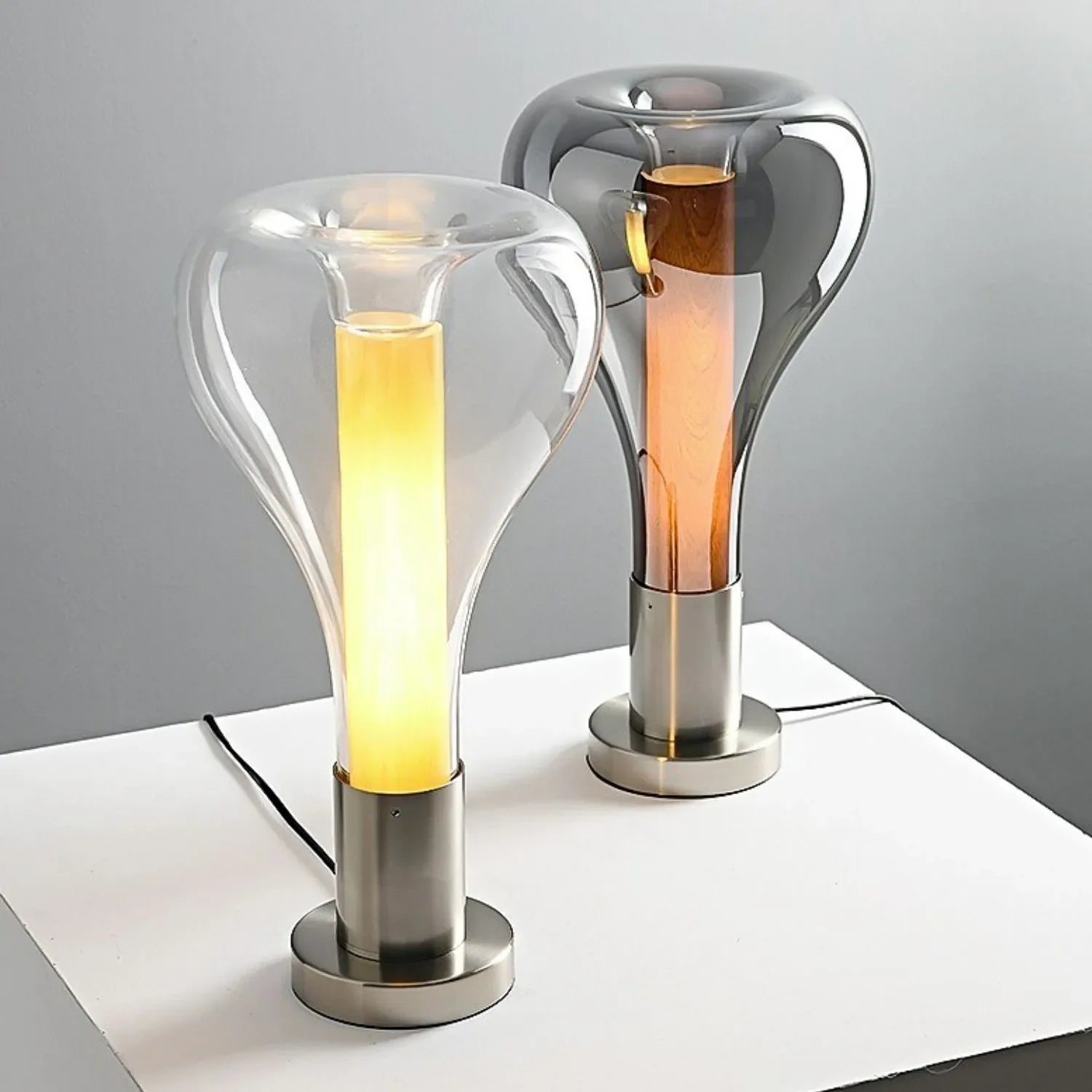 Lampe de table d'ambiance avec lumière LED – design en verre créatif