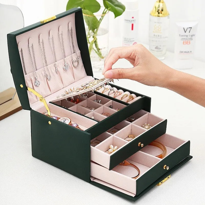 Boîte à bijoux avec 3 tiroirs et intérieur en velours luxueux – Amylin
