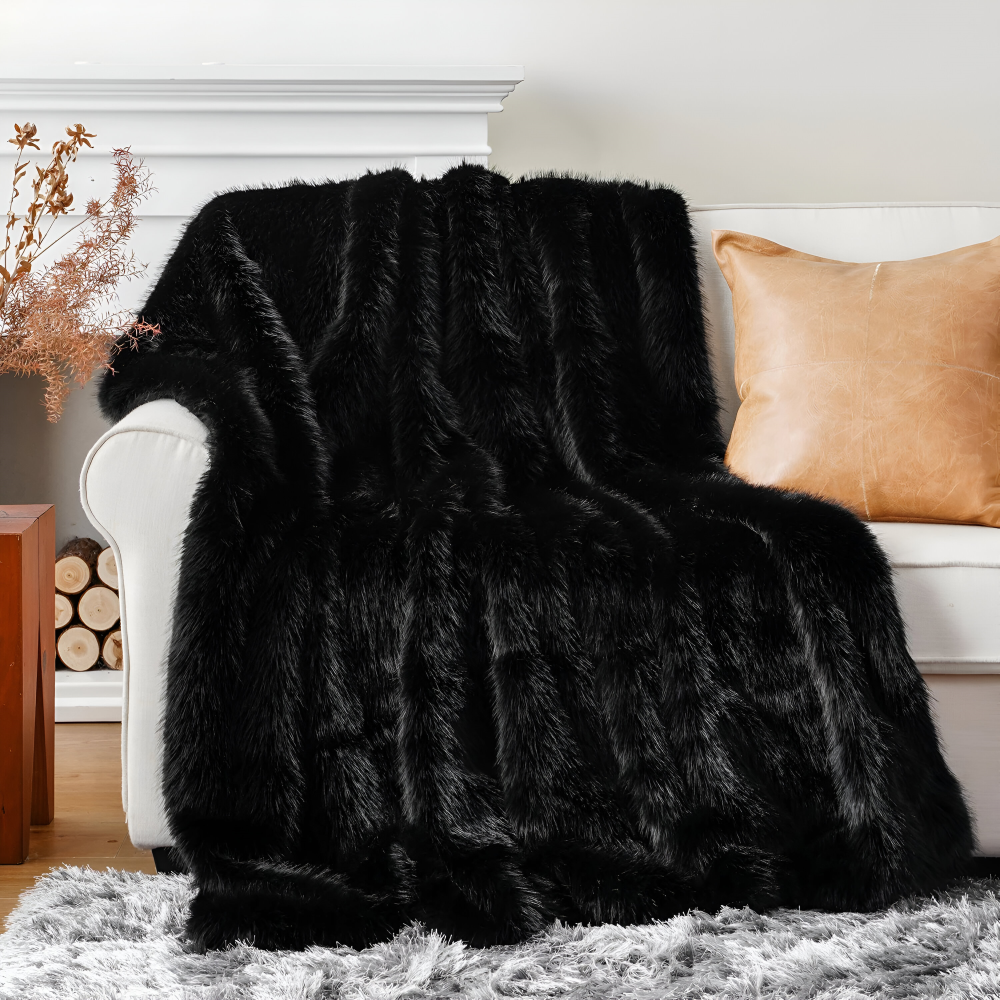 VelouraFur Luxe – Couverture en Fausse Fourrure de Luxe avec Finition Velours Élégante