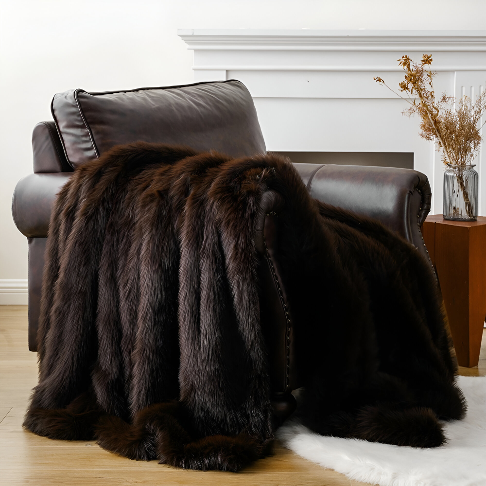 VelouraFur Luxe – Couverture en Fausse Fourrure de Luxe avec Finition Velours Élégante