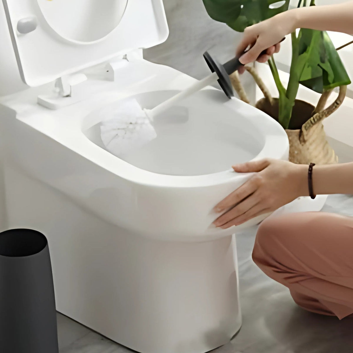 Brosse de Toilette Moderne pour Salle de Bain