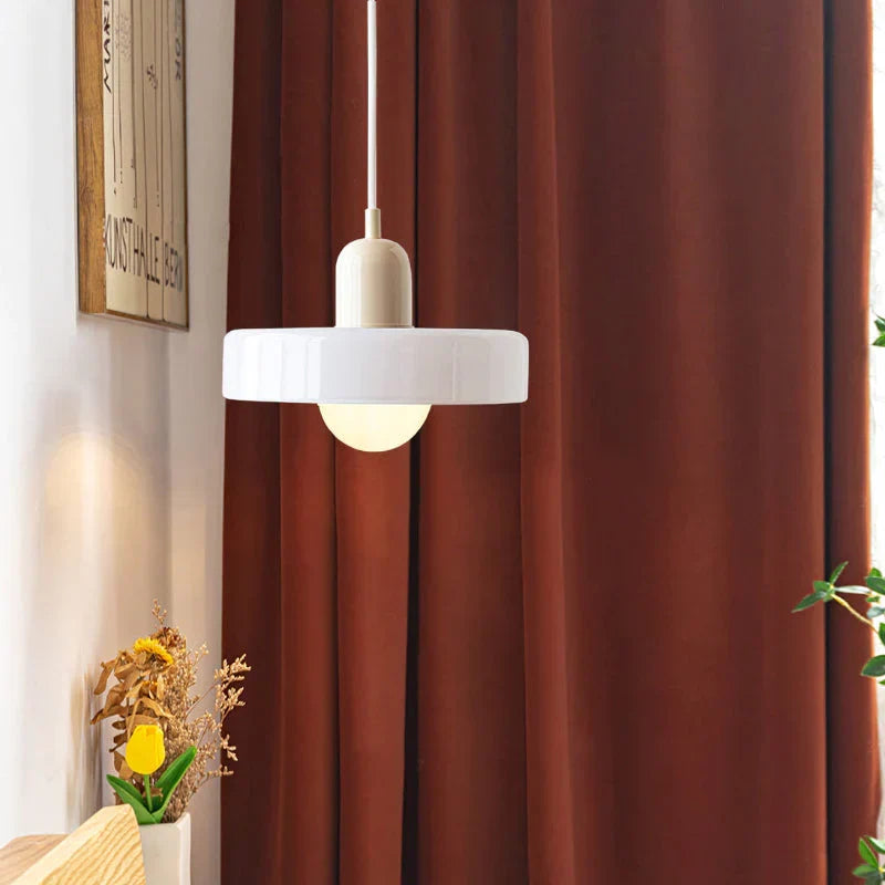 Suspension en verre scandinave pour une élégance intemporelle