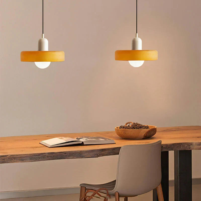 Suspension en verre scandinave pour une élégance intemporelle