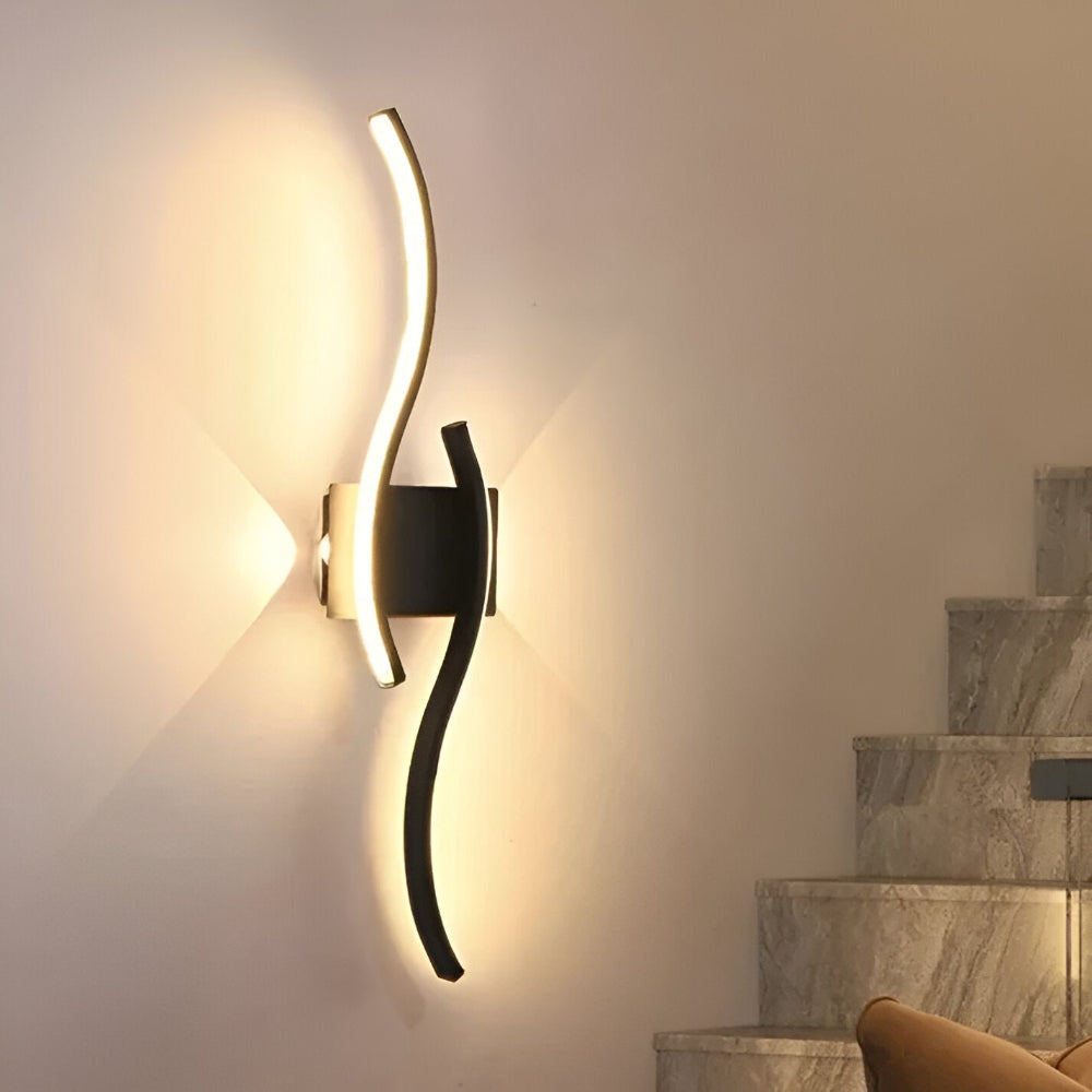 Applique murale LED moderne avec un élégant design en vagues