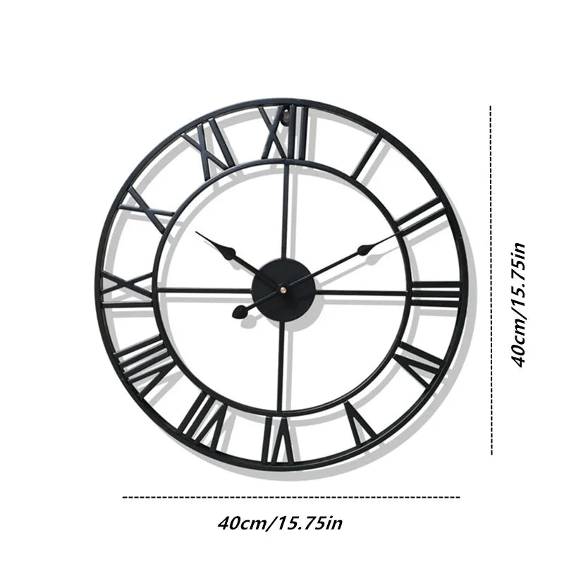 RetroRoman - Horloge Métallique Majestueuse