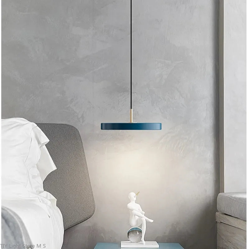 Lampe Suspendue Scandinave avec Lumière Chaude et Design Minimaliste