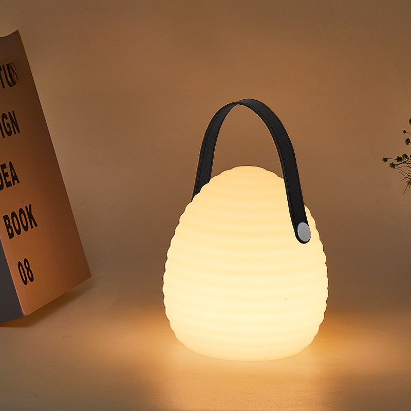 Lanterne extérieure suspendue en forme ovale avec surface striée