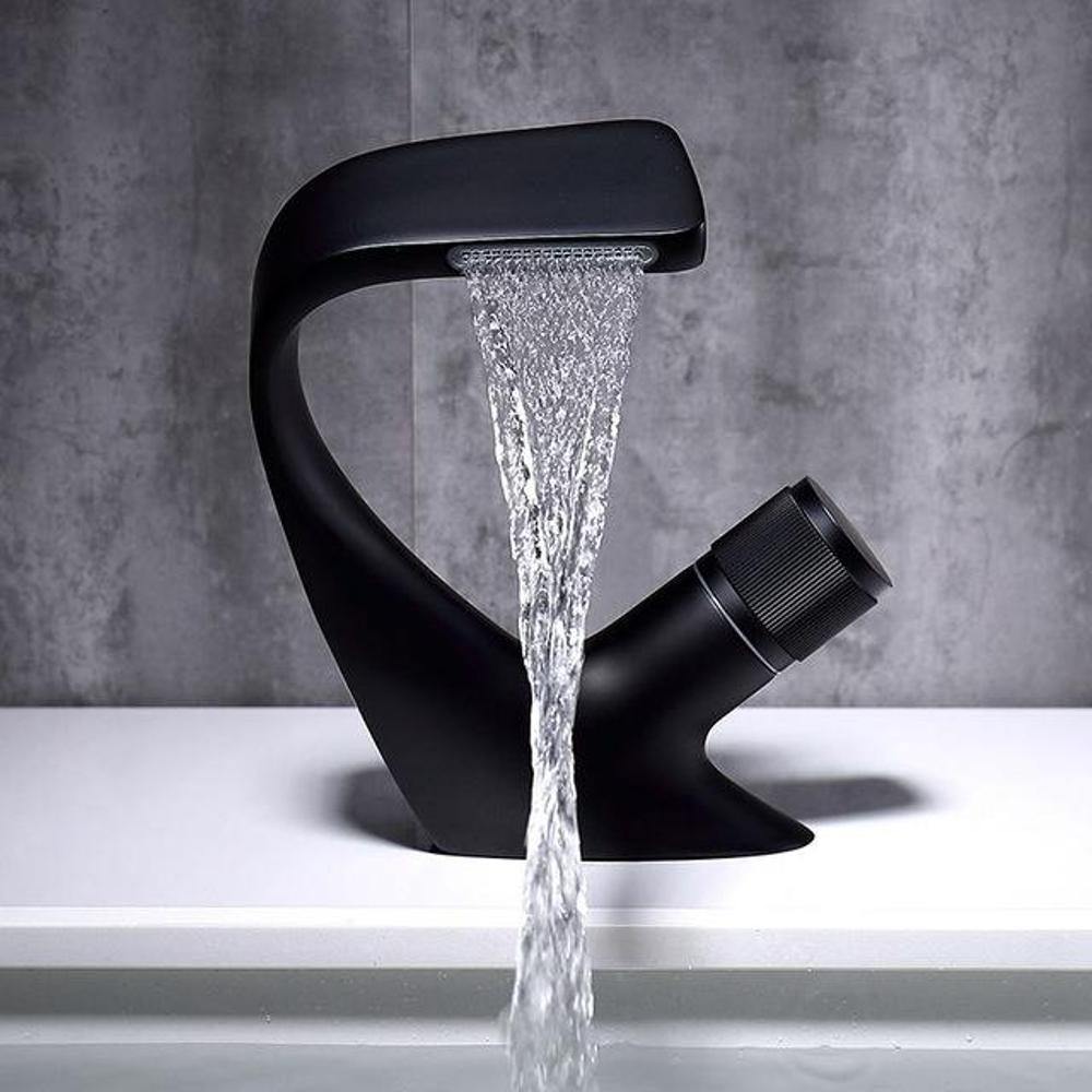 Skanto | AQUACASCADE Robinet de lavabo – Robinet de salle de bain moderne en cascade en laiton massif