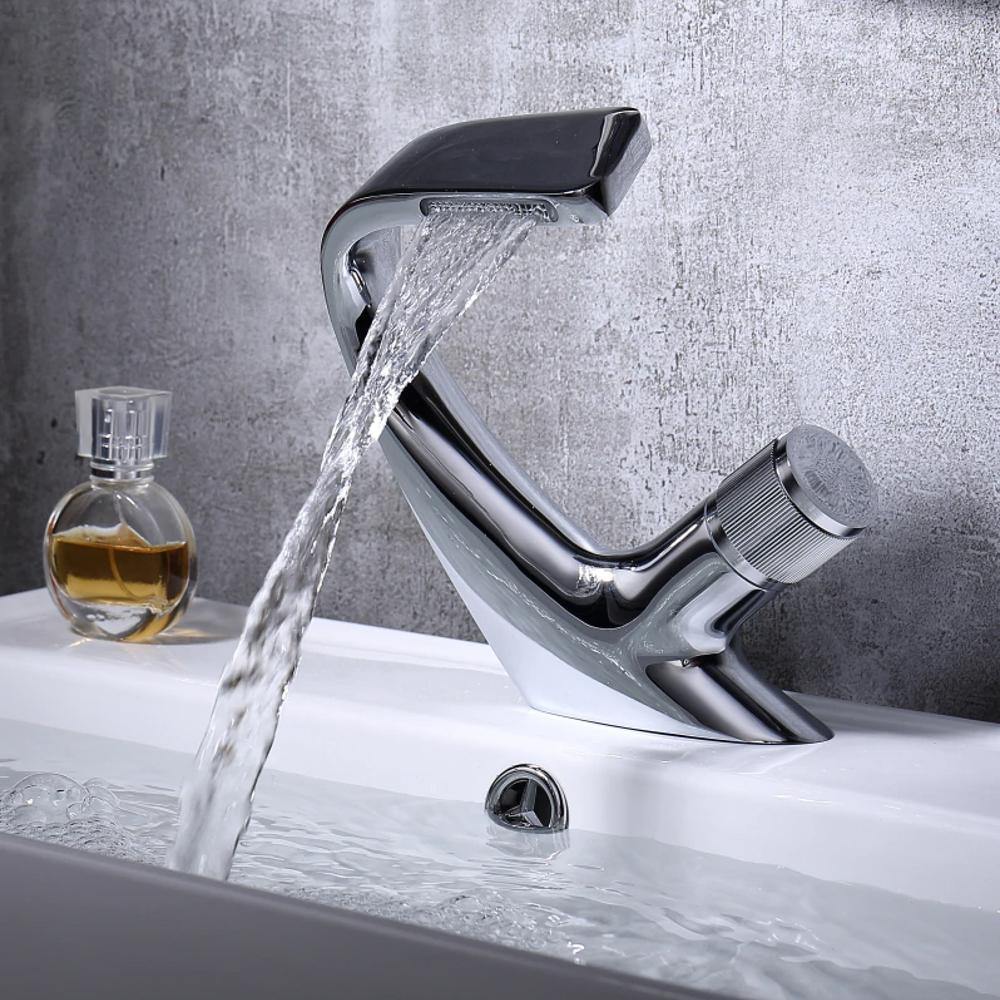 Skanto | AQUACASCADE Robinet de lavabo – Robinet de salle de bain moderne en cascade en laiton massif