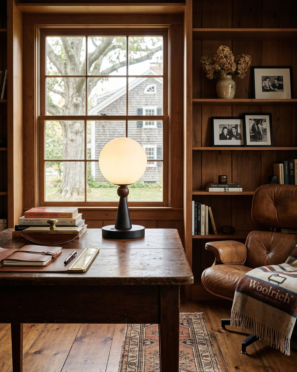 Lampe de Table en Bois et Verre avec Abat-Jour Sphérique