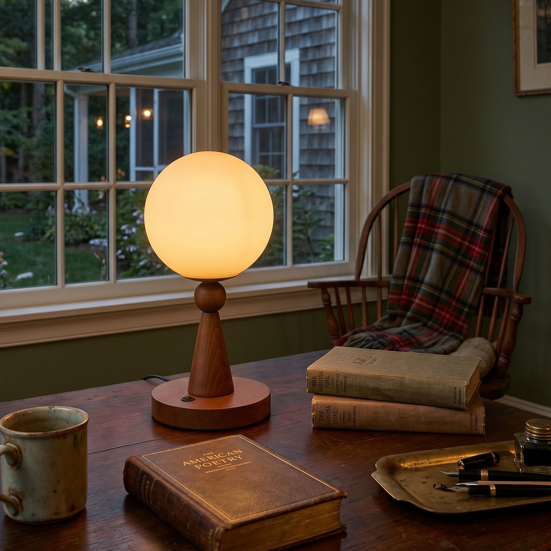 Lampe de Table en Bois et Verre avec Abat-Jour Sphérique