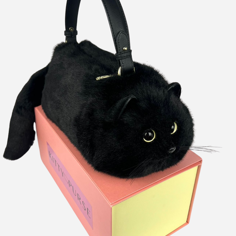 Un sac à chat réaliste qui fait sensation partout
