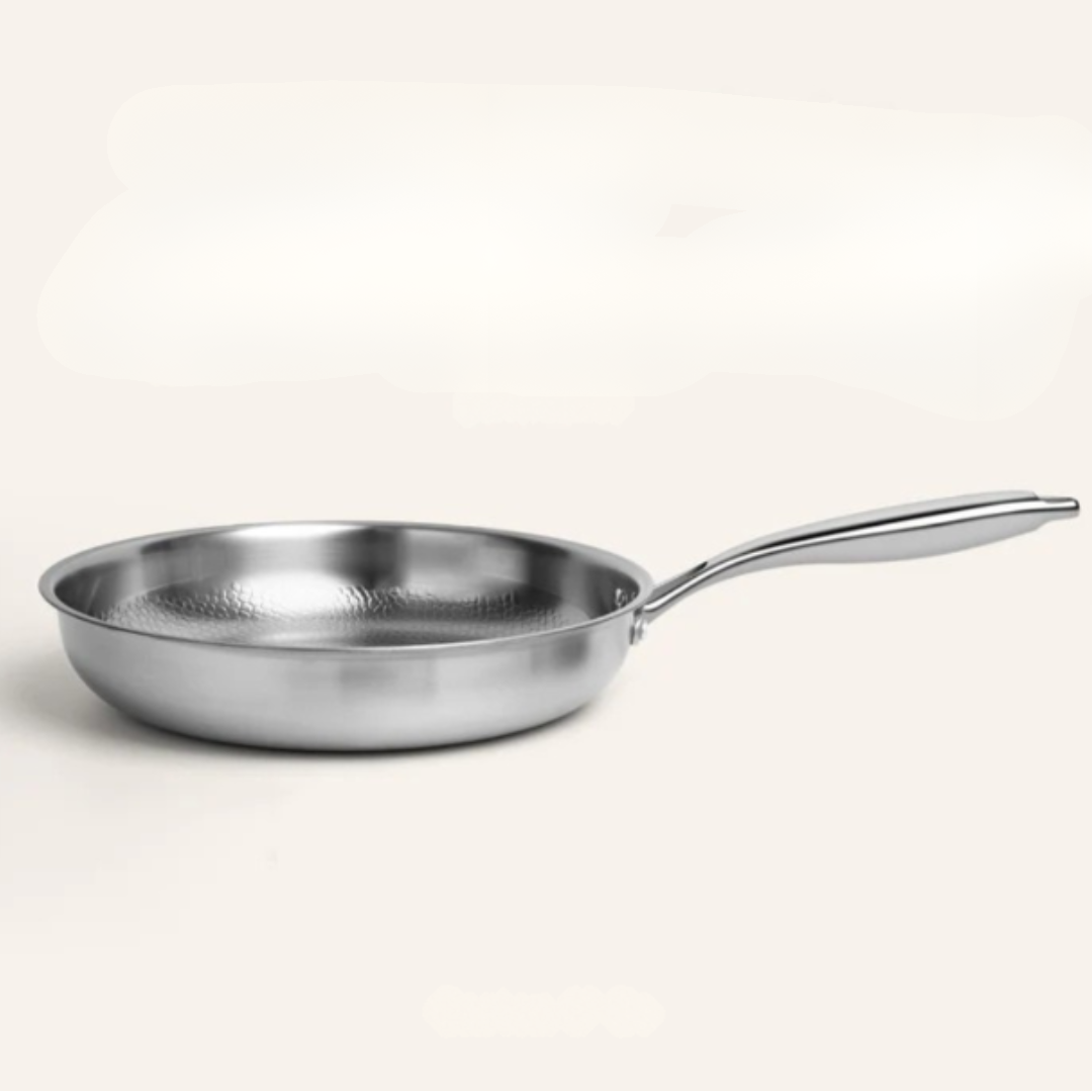 Ustensiles de cuisine en titane avec finition martelée – des ustensiles durables et élégants en couleur argent métallique