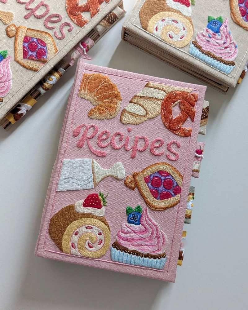 Carnet de recettes | Livre de recettes fait main | Couverture en tissu brodé | RecetteCœur