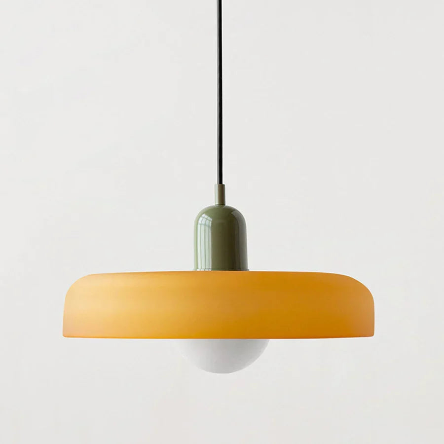 Suspension en verre scandinave pour une élégance intemporelle