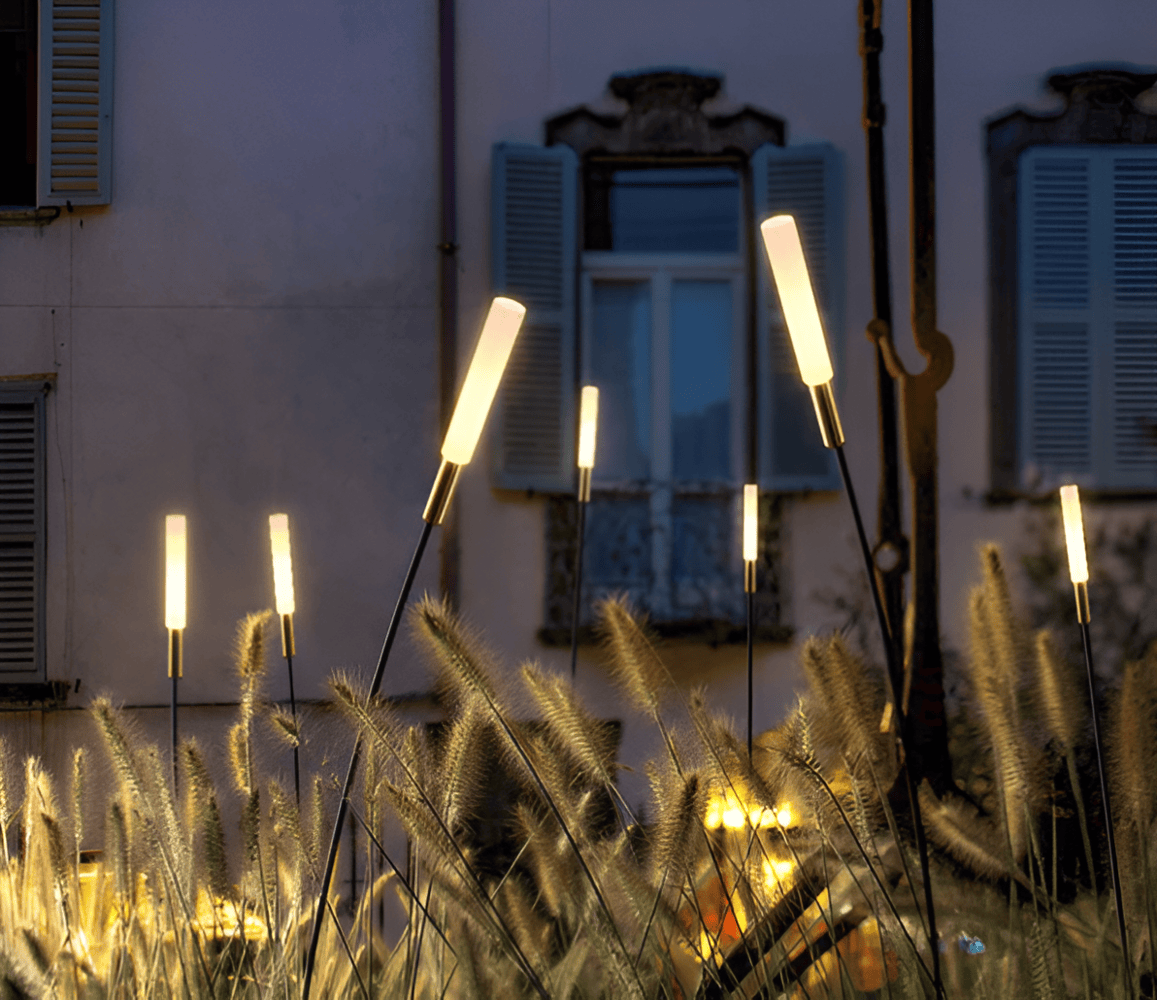 Lampe solaire d'extérieur moderne pour jardin et allée