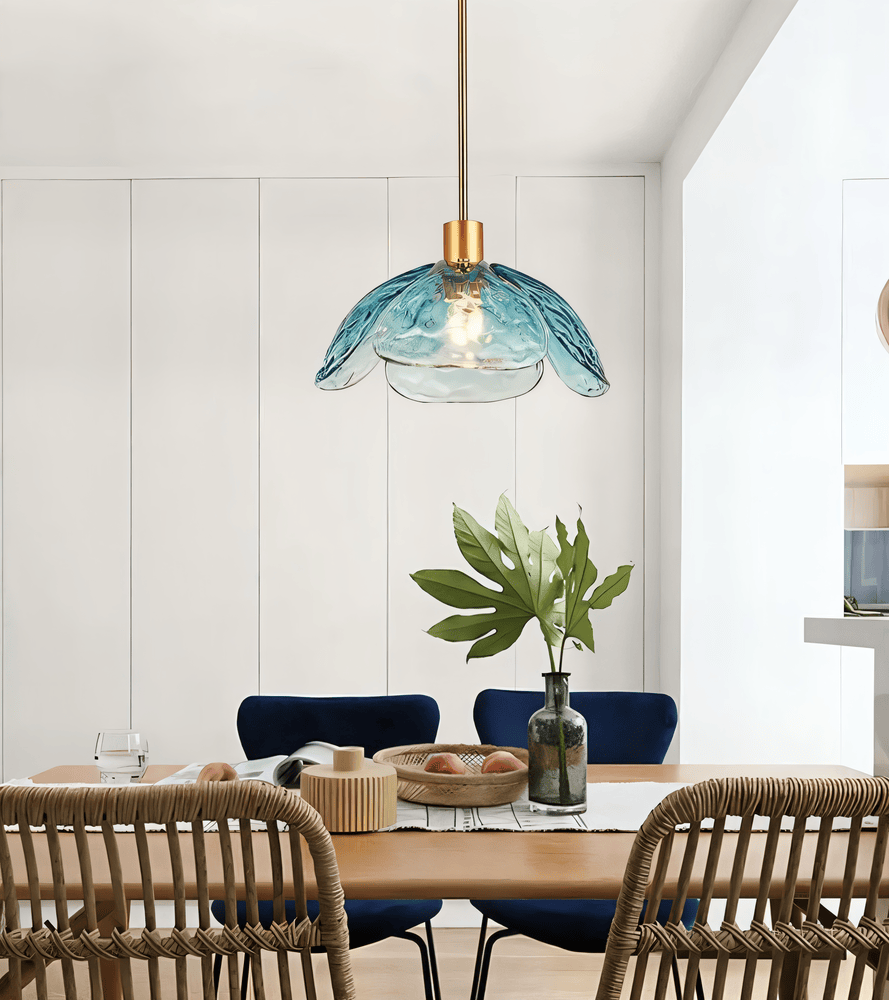 Suspension en verre coloré – design floral avec lumière LED