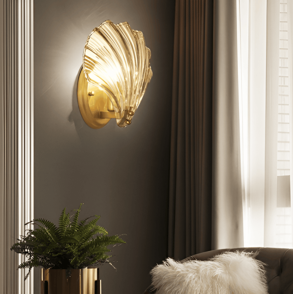 Applique murale en verre et laiton – design minimaliste avec éclairage chaleureux