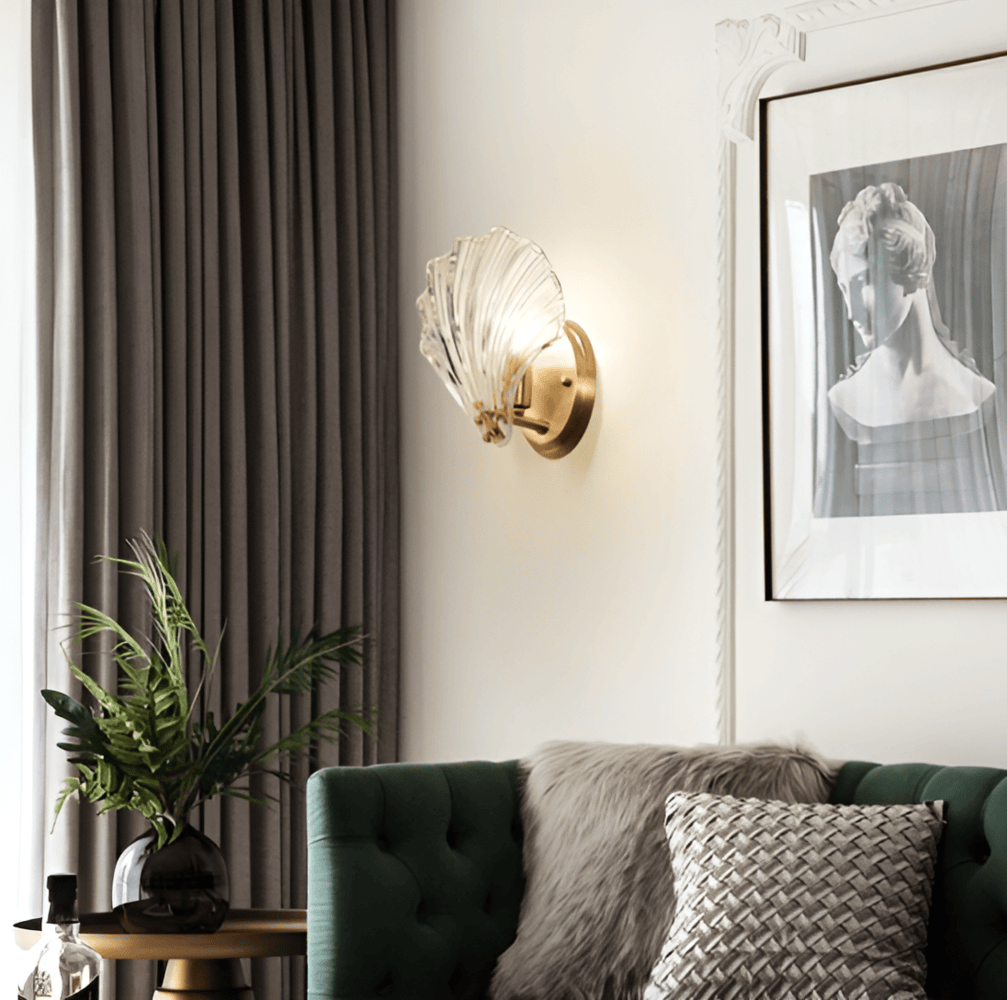 Applique murale en verre et laiton – design minimaliste avec éclairage chaleureux