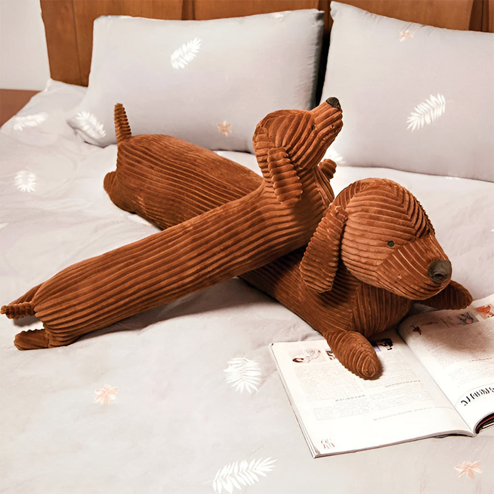 CuddlyPlush - Adorable Teckel en Coussin en Peluche