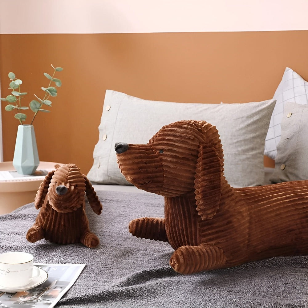 CuddlyPlush - Adorable Teckel en Coussin en Peluche