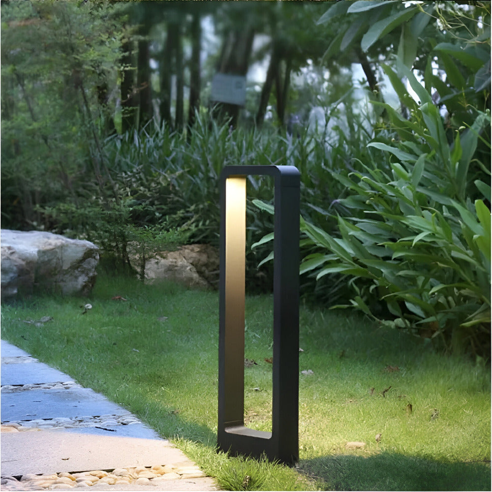 Pathora Beam – Lampe de Jardin LED Moderne en Design Noir (30/60/80 cm)