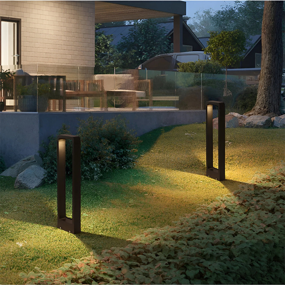 Pathora Beam – Lampe de Jardin LED Moderne en Design Noir (30/60/80 cm)