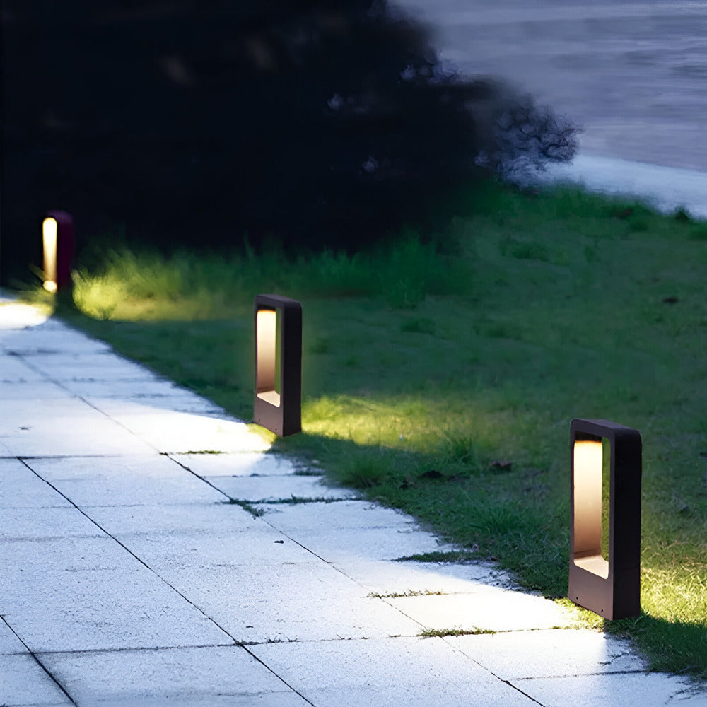 Pathora Beam – Lampe de Jardin LED Moderne en Design Noir (30/60/80 cm)