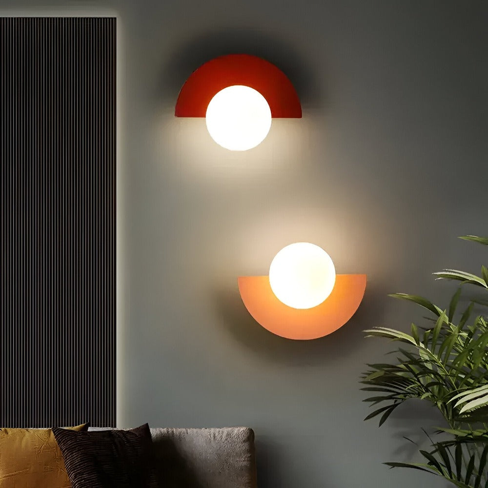 AuraSphere Applique Murale – Lampe en Verre Sphérique Moderne avec Design Plug-in