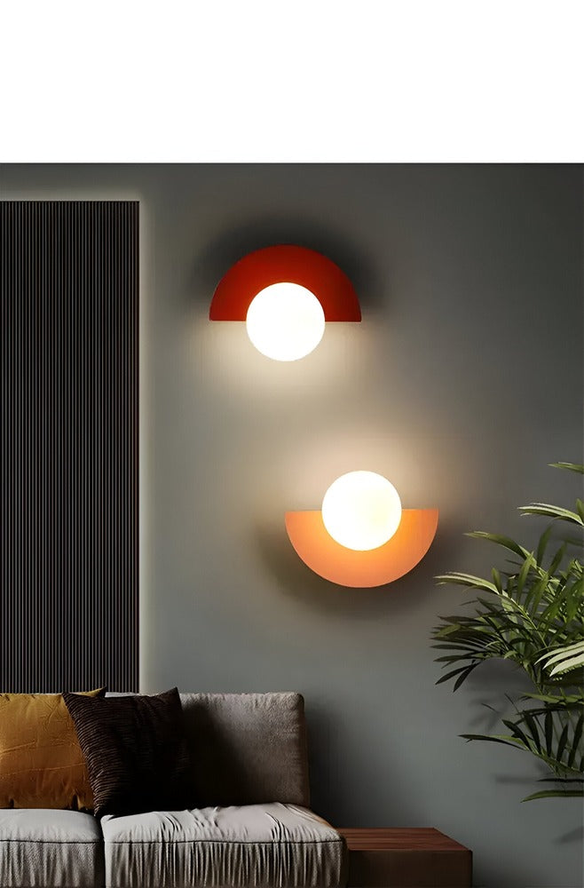 AuraSphere Applique Murale – Lampe en Verre Sphérique Moderne avec Design Plug-in
