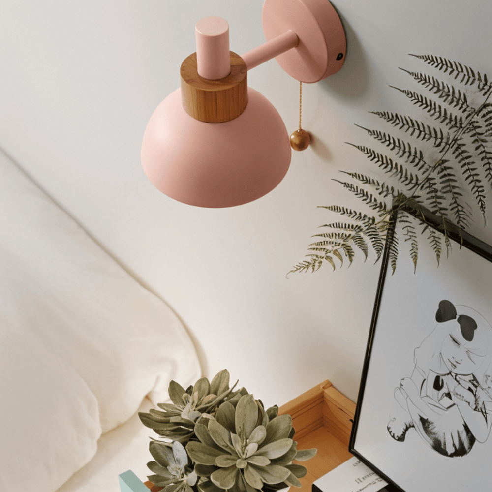 Applique murale en bois et métal – design pastel avec cordon de tirage