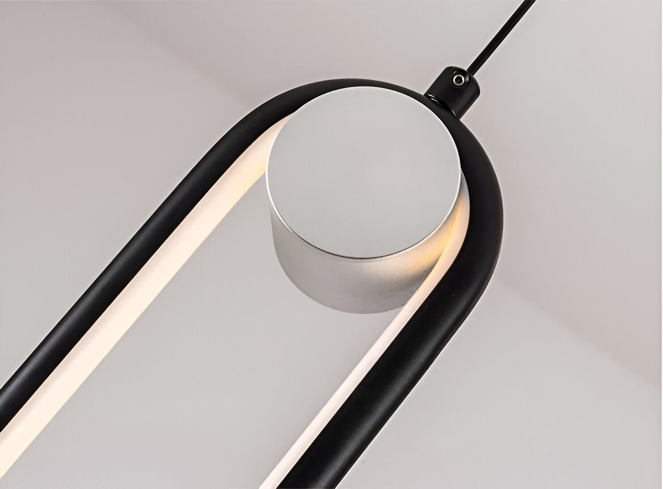Lampe de plafond LED Lang en aluminium noir – design minimaliste et élégant