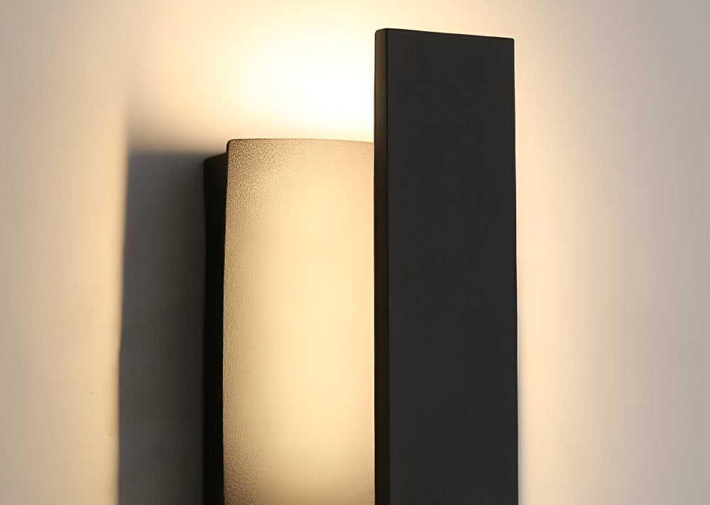 Noctira Black Applique Murale – Lampe Extérieure Étanche Minimaliste en Aluminium