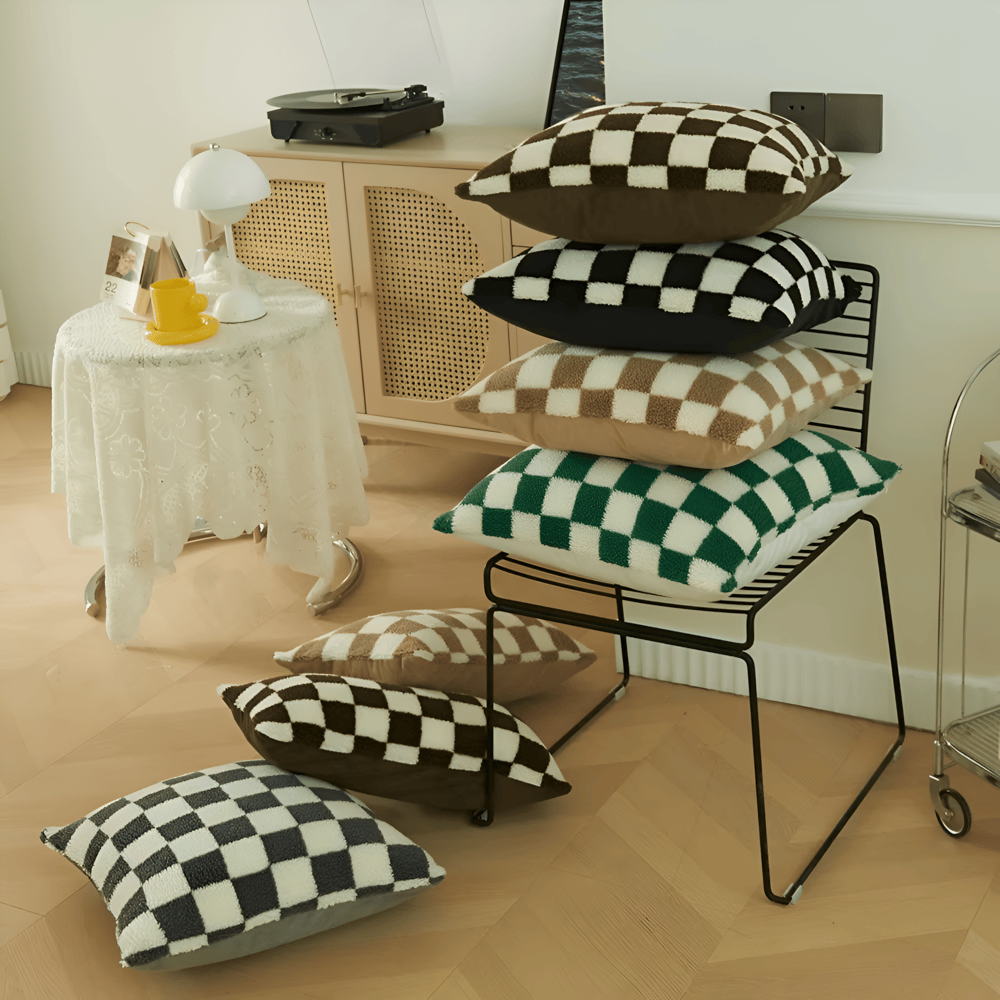Housse de Coussin Élégante en Motif Échiquier en Vert Matcha et Brun Riche