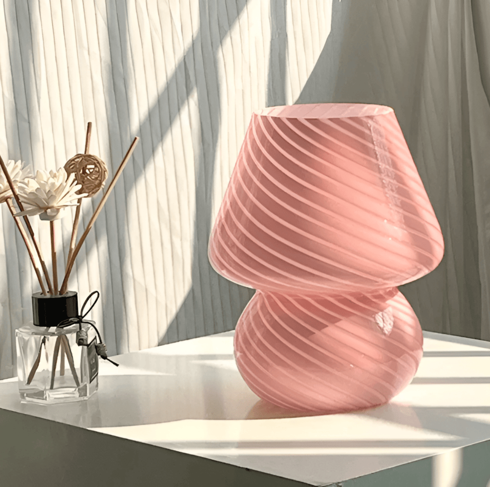 Striped Glow - Une Lampe de Bureau Soufflée à la Main en Verre Rayé