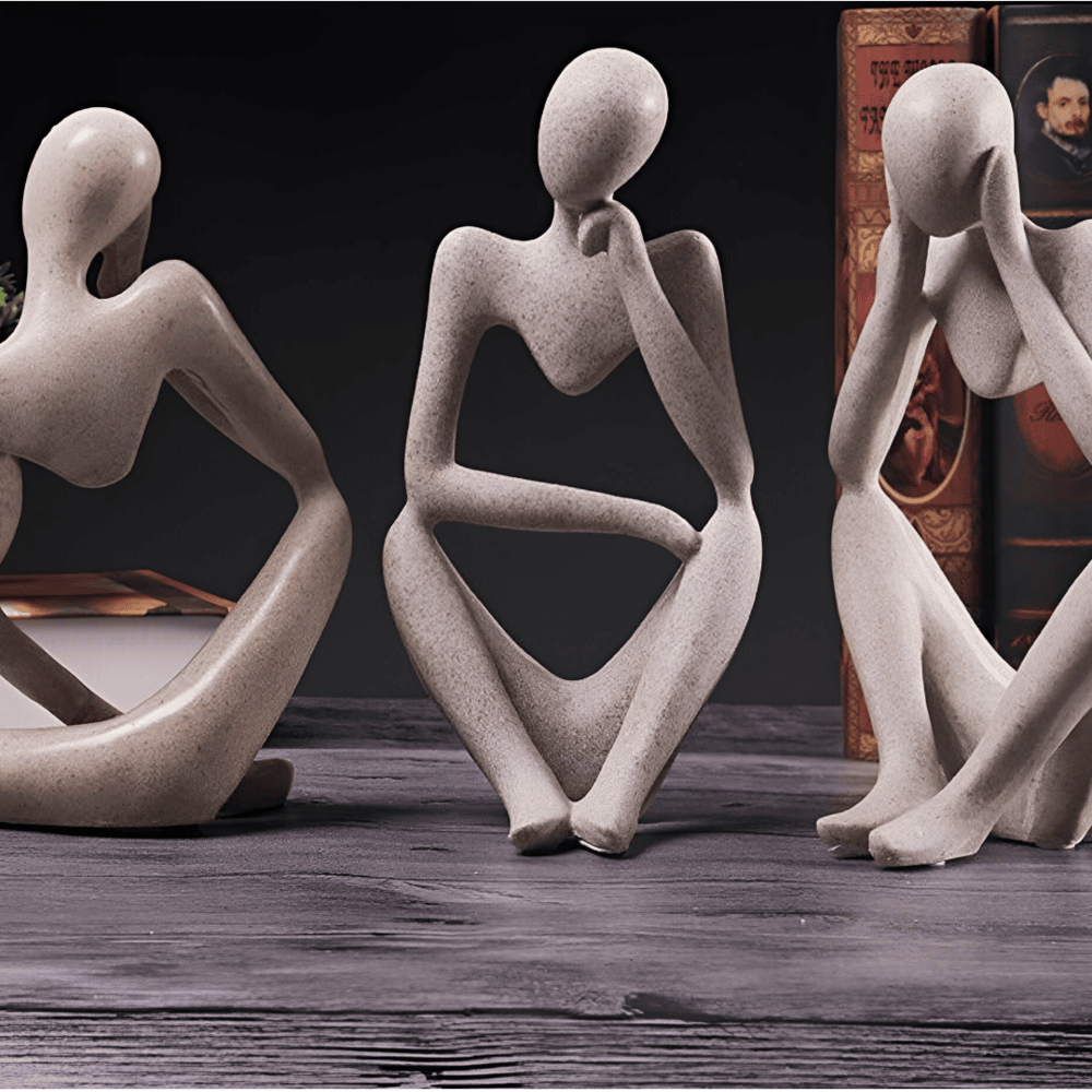 Figure pensante abstraite en résine – sculpture décorative moderne