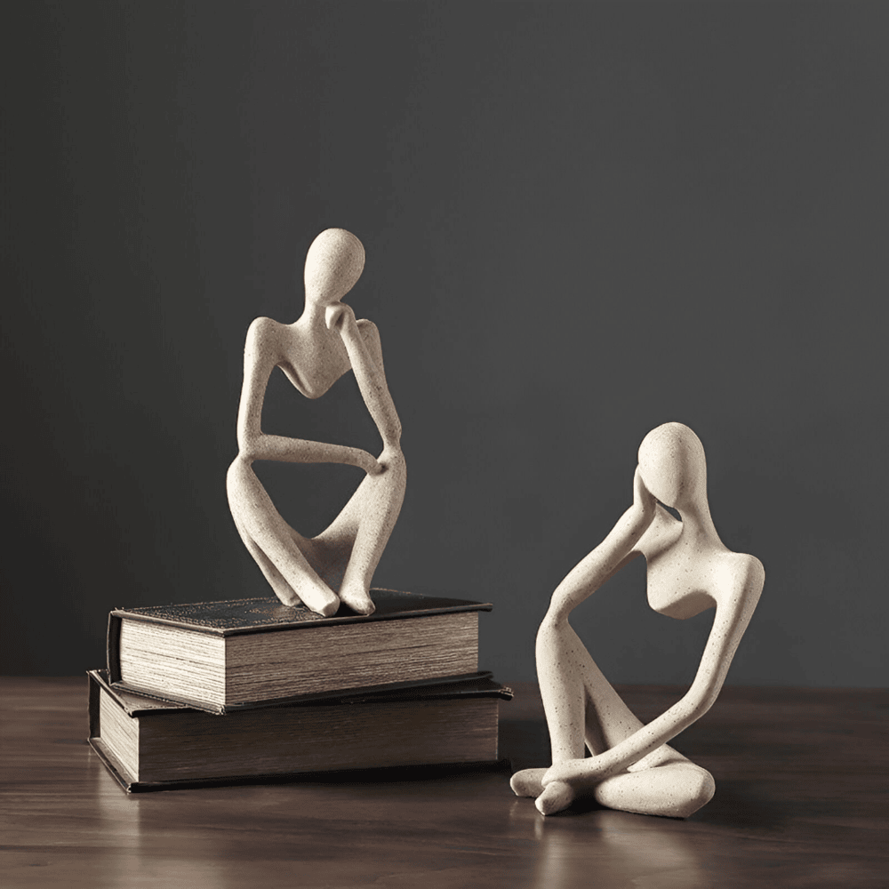 Figure pensante abstraite en résine – sculpture décorative moderne