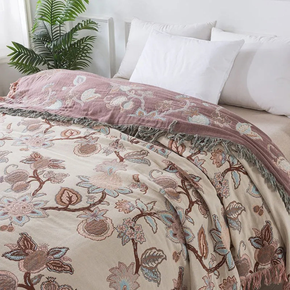 Couverture de lit en coton floral Orchid Trail avec pompons