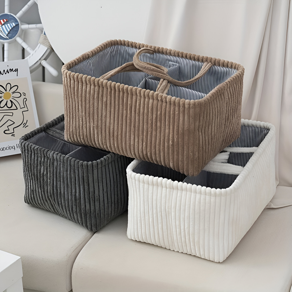 Panier de rangement avec compartiments pour couches et articles pour bébé