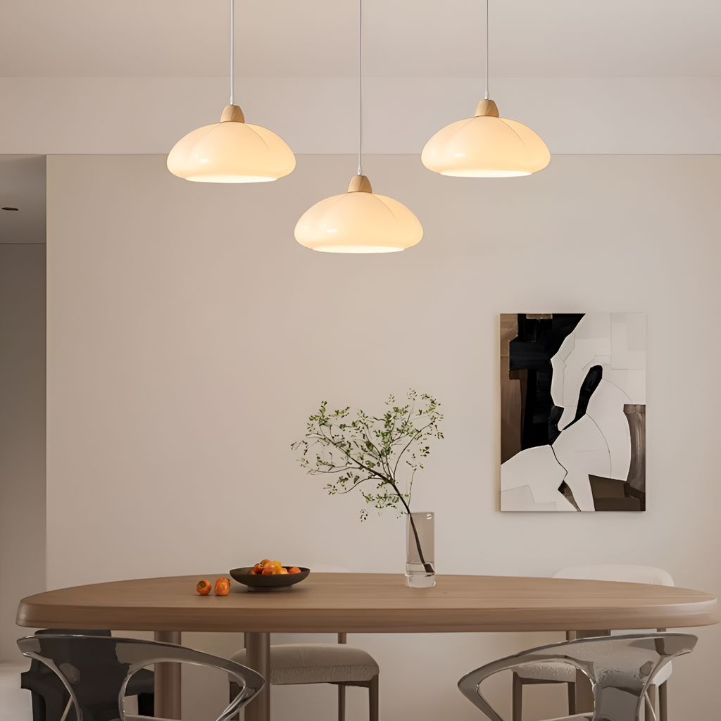 Suspension en verre et bois – lampe rétro au design nordique