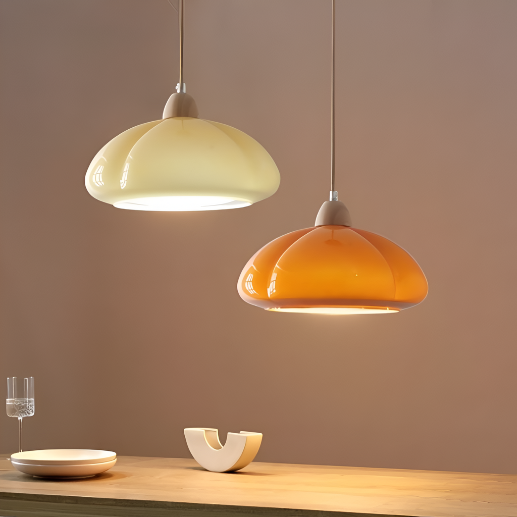 Suspension en verre et bois – lampe rétro au design nordique