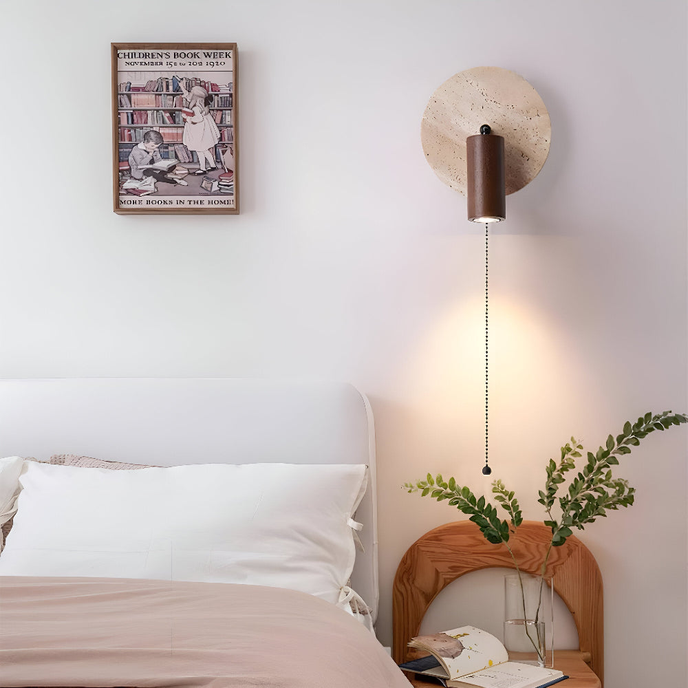 Lampe murale LED ronde en travertin et bois avec spot orientable