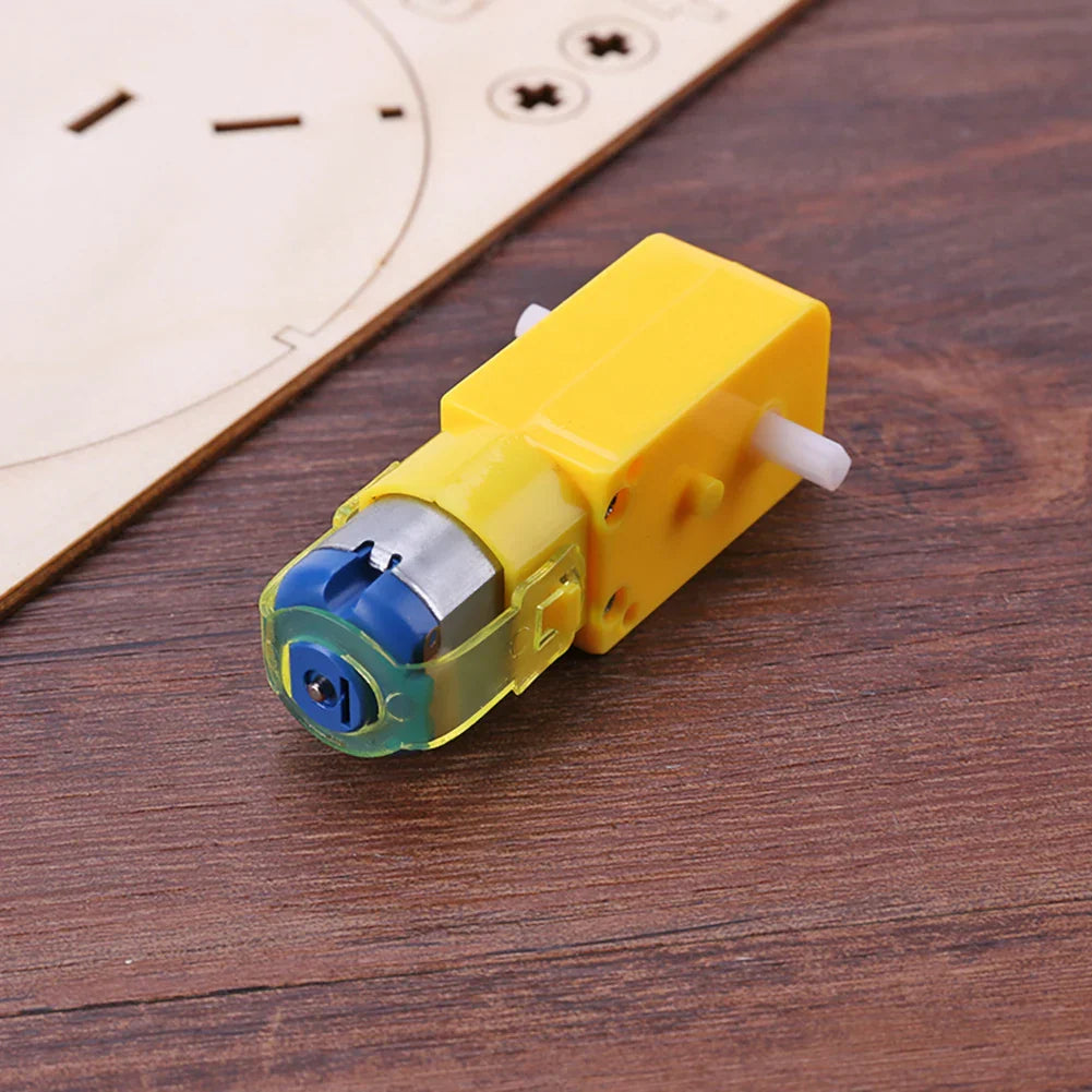 Bateau Éducatif en Bois DIY – Construisez Votre Propre Bateau Jouet Électrique