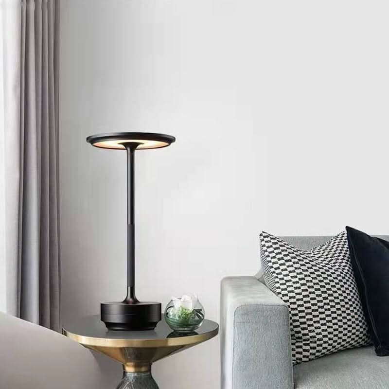 Lampe LED sans fil au design élégant et tactile