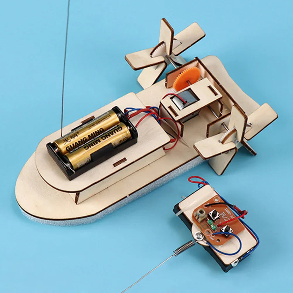 Bateau Éducatif en Bois DIY – Construisez Votre Propre Bateau Jouet Électrique